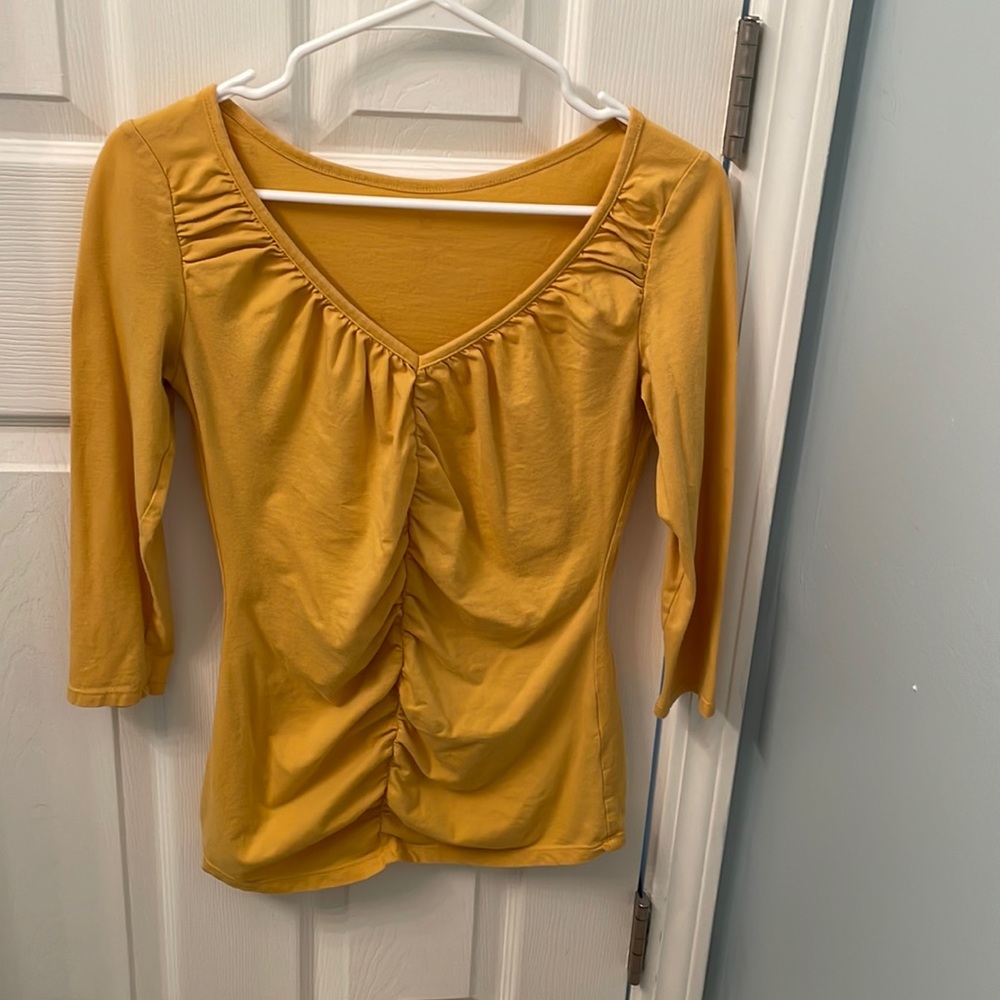 Cute top with jeans